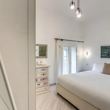 Dante Secret Apartment Rome